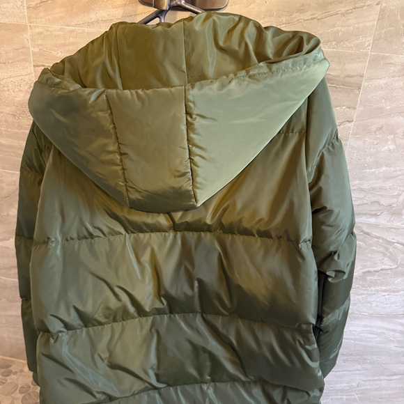 NEW. OLAY Olive Green Quilted Puffer Jacket with Hood - Picture 9 of 13